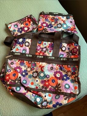 LeSportsac Multicolor Floral Deluxe Medium Weekender with Matching Pouches